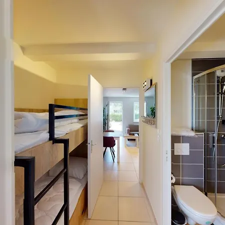 Evancy Platier D'oye -