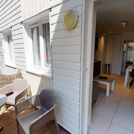 Evancy Platier D'oye - 3*