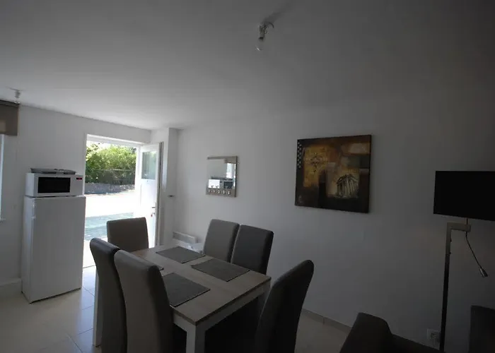 Evancy Platier D'oye - 3*